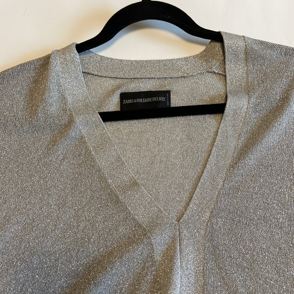 Elegant Silver V-Neck Women's Top - Picture 2 of 7
